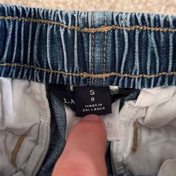 LANDS END SIZE SMALL (8) SHORTS JEANS - Picture 4 of 9